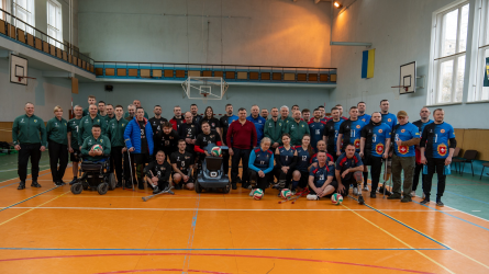 У Тернополі вперше провели змагання з волейболу сидячи