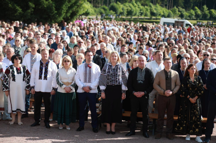 Зарваниця, що єднає серця: загальнонаціональна проща великої надії