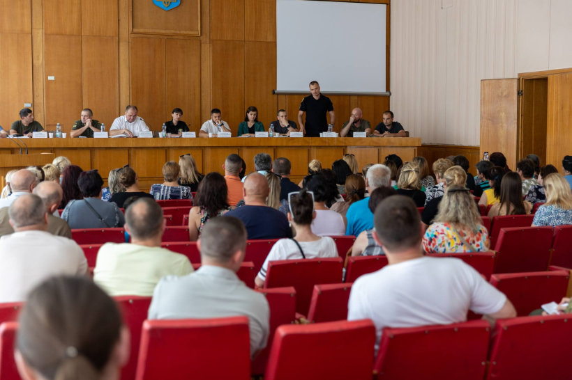Учасники зустрічі родин зниклих безвісти