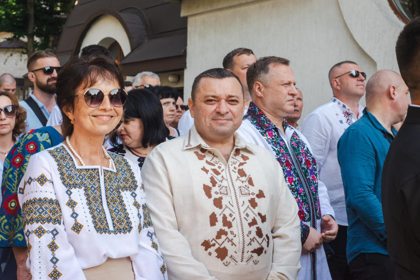 Участь у прощі взяв виконувач обов’язків начальника Тернопільської ОВА Володимир Важинський